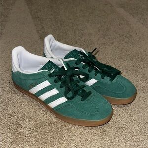 Adidas Gazelle Indoor Shoes in Collegiate Green